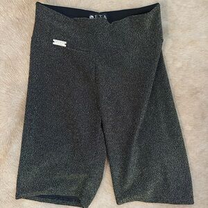 SETA APPAREL Chill sparkle biker shorts lurex black & gold long shorts M